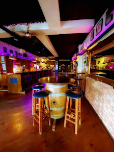 A Boa Vida Bar in Carvoeiro, Algarve — photo 5 of 7