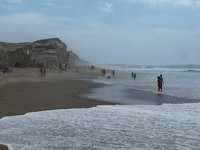 Praia de Rei Cortiço in Algarve, Centro — photo 3 of 6
