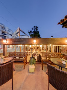The Old House Karaoke Lounge Bar in Albufeira, Algarve — photo 7 of 7