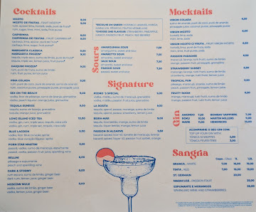 Pedro's Bar in Armação de Pêra, Algarve — photo 5 of 11