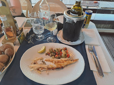 Trópico Beach Bar in Alvor, Algarve — photo 11 of 12