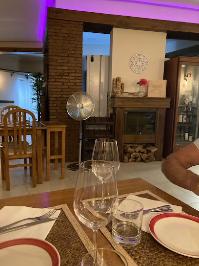 Restaurante Villa Velha by Alberto Punset