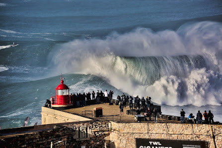 Farol da Nazaré in Faro, Centro — photo 2 of 5