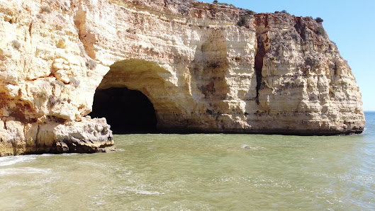 Praia de Vale Covo in Carvoeiro, Algarve — photo 4 of 6