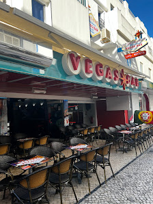 Vegas Bar in Albufeira, Algarve — photo 7 of 8
