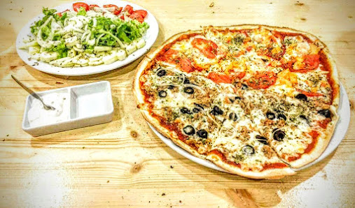 Páteo das Pizzas in Armação de Pêra, Algarve — photo 9 of 10