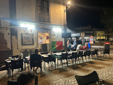 Quente Quentinho in Ferragudo, Algarve — photo 7 of 11