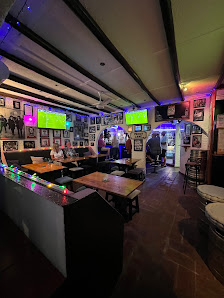 Cavern bar in Albufeira, Algarve — photo 5 of 6