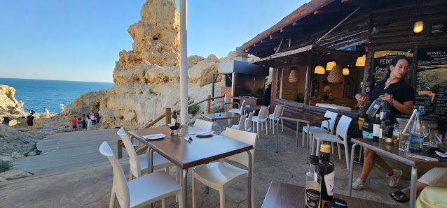 Boneca Bar in Carvoeiro, Algarve — photo 2 of 12