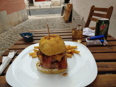 Álef Burger Bar in Faro, Algarve — photo 7 of 10