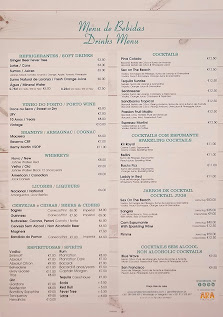 Sandbanks Beach Restaurant in Vale do Lobo, Algarve — photo 5 of 10