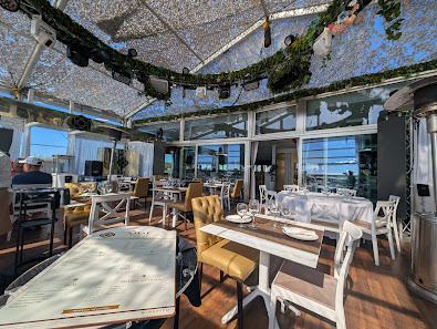 Thai Beach Club in Quarteira, Algarve — photo 7 of 12