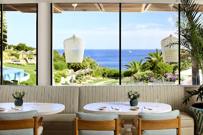 Whale Restaurant Vila Vita