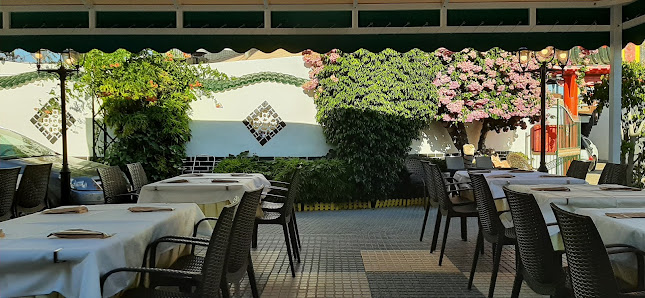Restaurant Golden Garden in Areias de São João, Algarve — photo 7 of 11