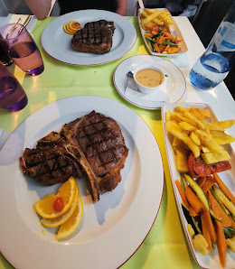 Prime Bar in Vilamoura, Algarve — photo 7 of 9