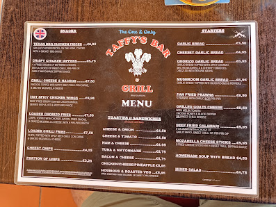 Taffy´s Bar & Grill in Praia da Rocha, Algarve — photo 5 of 12