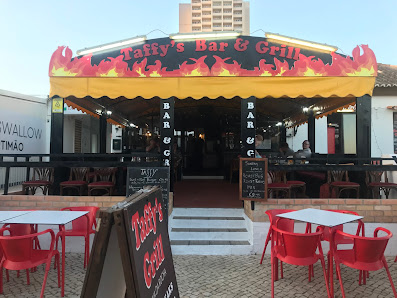 Taffy´s Bar & Grill in Praia da Rocha, Algarve — photo 11 of 12