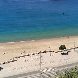 Praia Vasco da Gama in Algarve, Centro — photo 3 of 6