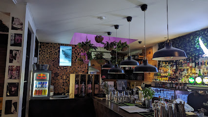 ZONA - Cocktail Lounge