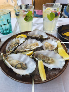 Levels Beach Bar & Restaurant in Carvoeiro, Algarve — photo 8 of 12