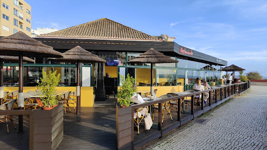 Cafe del mar in Praia da Rocha, Algarve — photo 4 of 12
