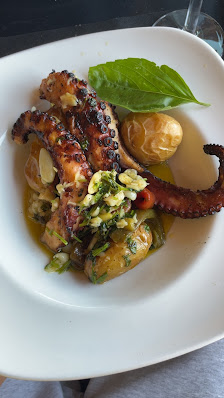Cafe del mar in Praia da Rocha, Algarve — photo 8 of 12