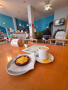 The Palm - snack bar and pastry shop in Salema, Algarve — photo 3 of 7