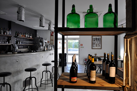 Bar Madalena in Faro, Algarve — photo 2 of 10