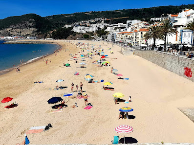 Sesimbra Beach in Sesimbra, Centro — photo 5 of 8