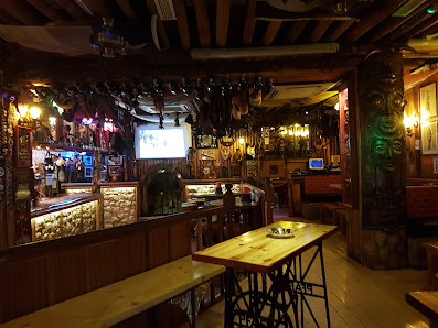 Mungo's Bar in Carvoeiro, Algarve — photo 2 of 7