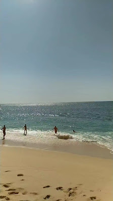 Praia do Vale de Centeanes in Carvoeiro, Algarve — photo 4 of 6