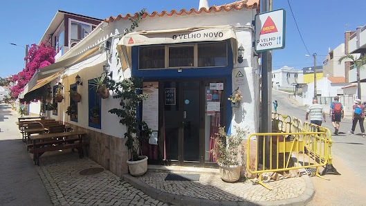 O Velho Novo in Ferragudo, Algarve — photo 4 of 11