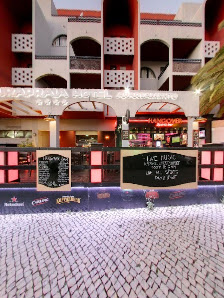Hangover Bar in Albufeira, Algarve — photo 8 of 8