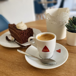 "Coffeine&Brunch" in Portimão, Algarve — photo 6 of 12