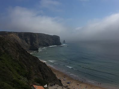 Praia da Arrifana in Aljezur, Algarve — photo 8 of 9