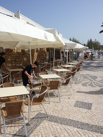 Luz Beach Cafe Bistro