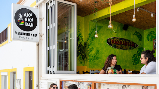 Nah Nah Bah in Luz, Algarve — photo 2 of 11