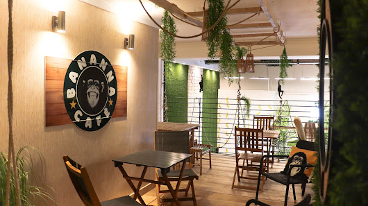 Bananna Café Bistrot and Bar in Carvoeiro, Algarve — photo 2 of 10