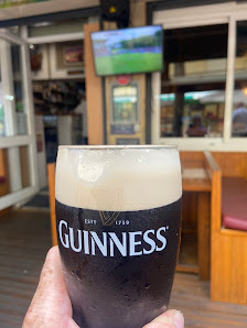 Baz and Minnie's Irish Bar in Quarteira, Algarve — photo 6 of 8