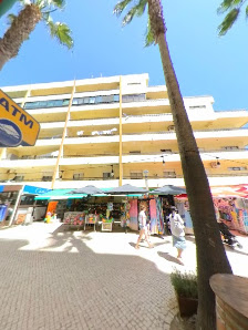 Baz and Minnie's Irish Bar in Quarteira, Algarve — photo 8 of 8