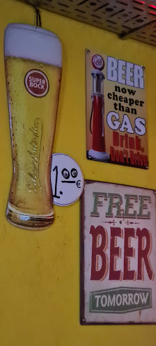 Cadillac Café in Quarteira, Algarve — photo 3 of 7