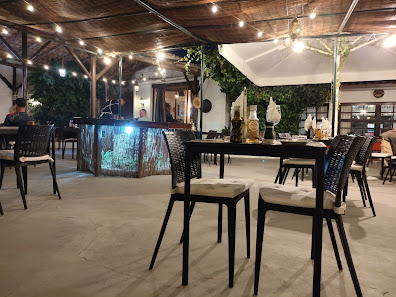 Casa Velha Restaurant in Albufeira, Algarve — photo 3 of 12