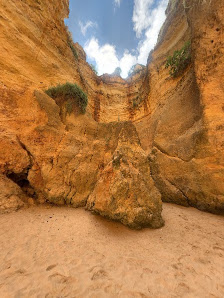 Gruta das Baratas in Alvor, Algarve — photo 5 of 5