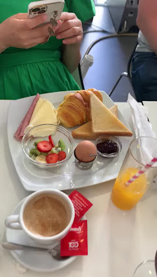 SANDOSKAS sandwiches burger & co in Carvoeiro, Algarve — photo 4 of 9