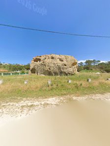 Penedo Furado de Foz do Arelho in Algarve, Centro — photo 6 of 6