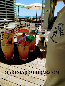 Xiringuito Maresia Beach Bar in Quarteira, Algarve — photo 6 of 11