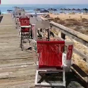 Xiringuito Maresia Beach Bar in Quarteira, Algarve — photo 7 of 11
