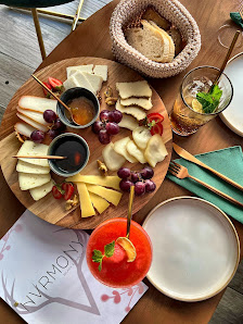Harmony Brunch & Cocktail Bar in Armação de Pêra, Algarve — photo 5 of 9