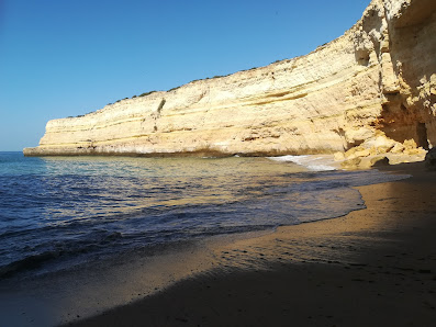 Praia da Morena in Porches, Algarve — photo 2 of 5
