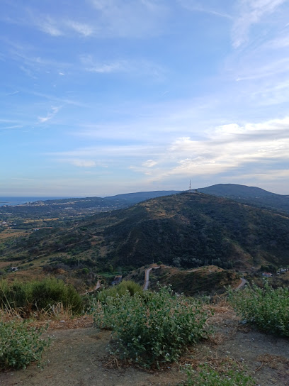 Miradouro Detrás de São Pedro — Attraction in Algarve, Centro, Portugal — photos, reviews and opening hours